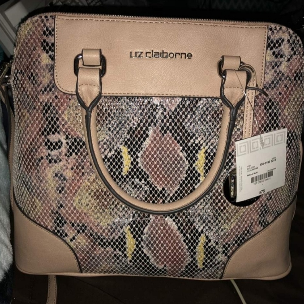 A liz Claiborne purse